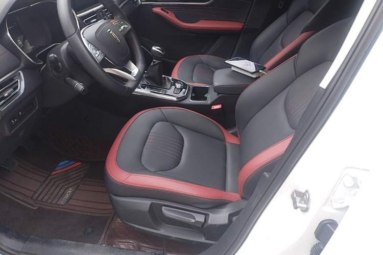 Used Bestune T33 2021 1.2T Manual Luxury Model Left Front Seat