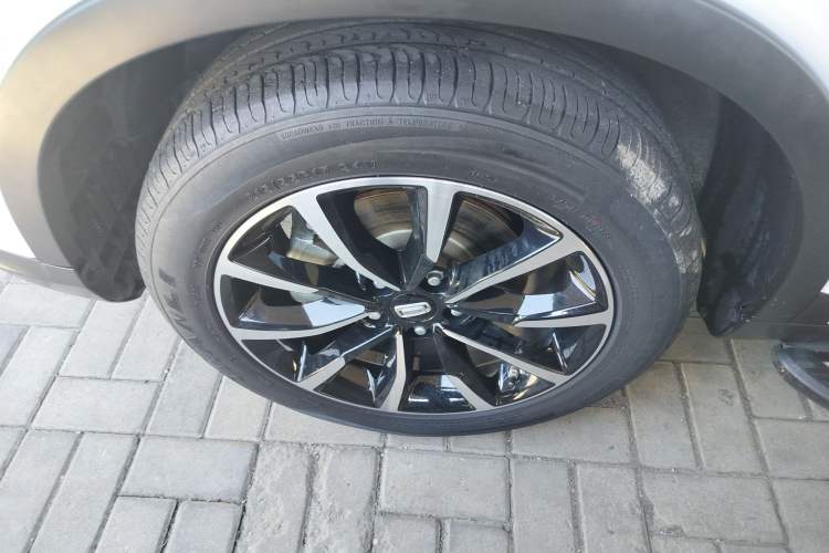 Used Bestune T33 2021 1.2T DCT Luxury Model Left Front Wheel Hub