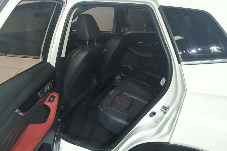 Used Bestune T33 2021 1.2T DCT Luxury Model Left Rear Seat