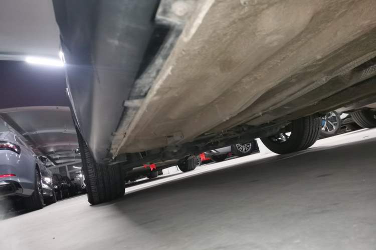 Used Bestune T33 2021 1.2T DCT Luxury Model Left Side Sill