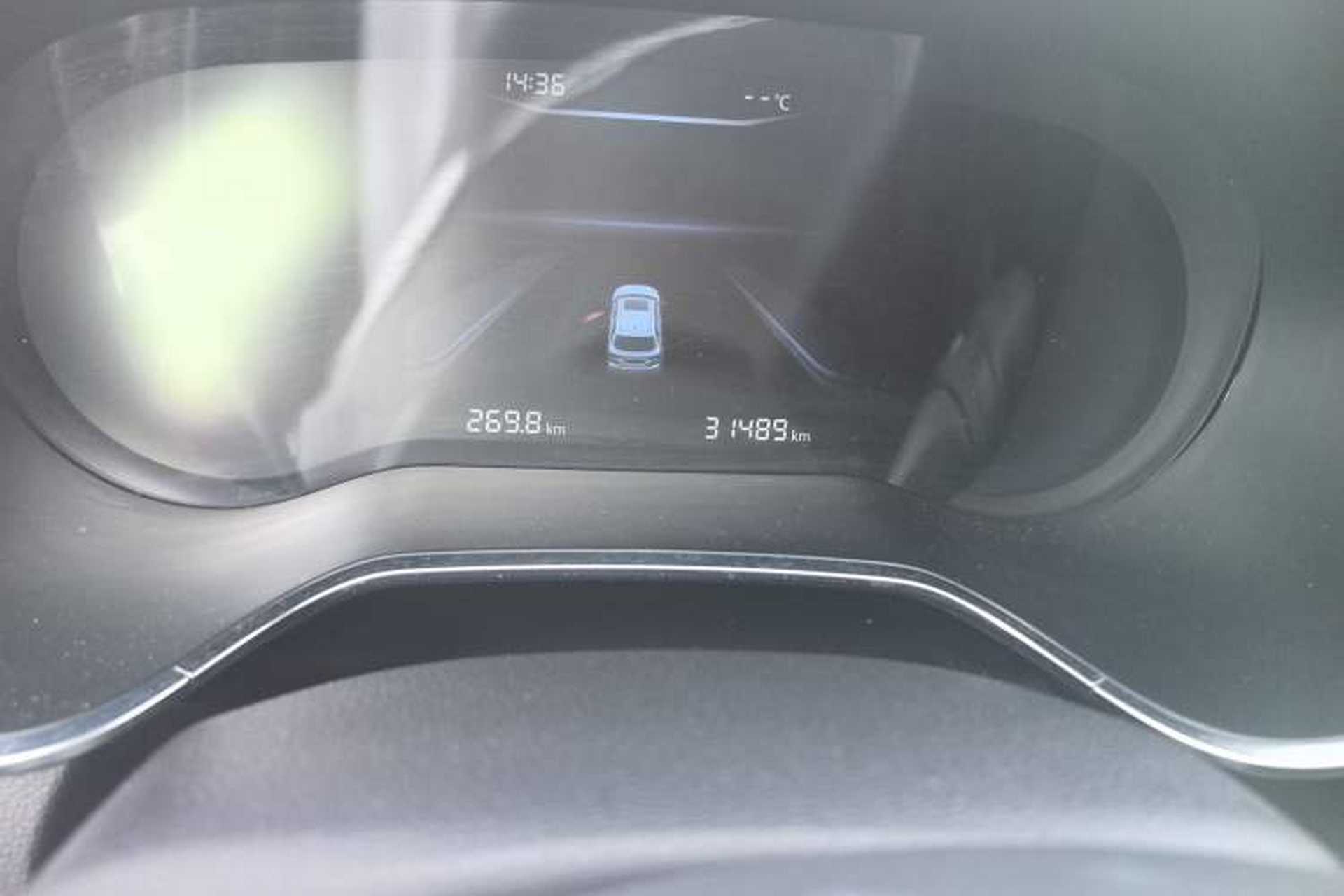 Used Bestune T33 2021 1.2T DCT Luxury Model Odometer Close Up