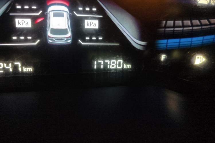 Used Bestune T33 2021 1.2T Manual Luxury Model Odometer Close Up