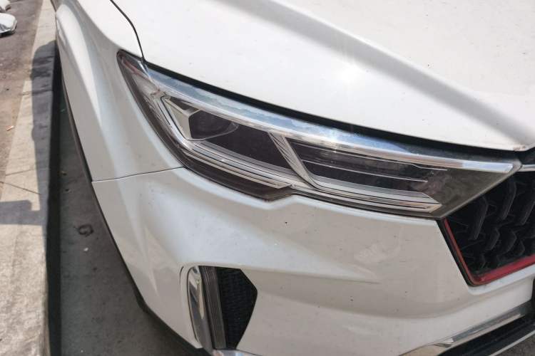 Used Bestune T33 2021 1.2T DCT Luxury Model Right Front Headlight