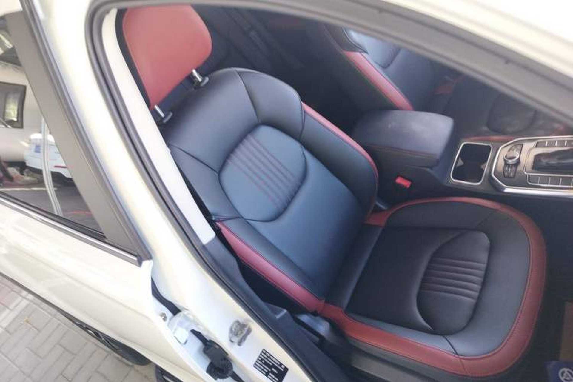 Used Bestune T33 2021 1.2T DCT Luxury Model Right Front Seat