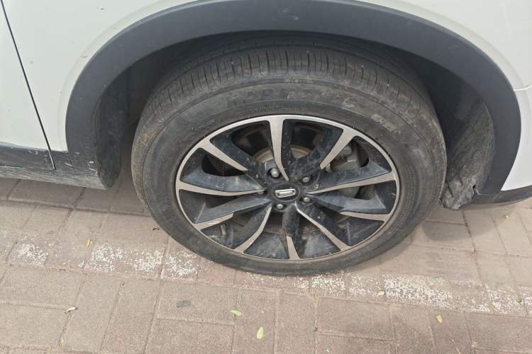 Used Bestune T33 2021 1.2T DCT Luxury Model Right Front Wheel Hub