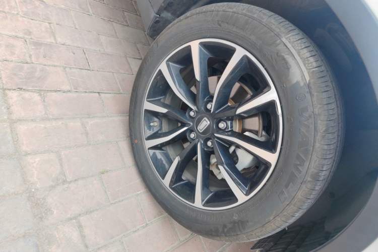Used Bestune T33 2021 1.2T DCT Luxury Model Right Front Wheel Hub