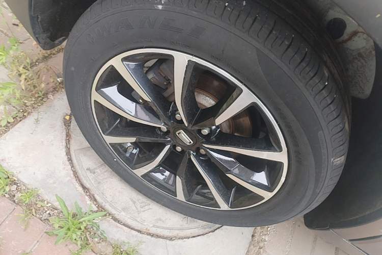 Used Bestune T33 2021 1.2T Manual Luxury Model Right Rear Wheel Hub
