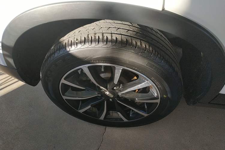 Used Bestune T33 2021 1.2T DCT Luxury Model Right Rear Wheel Hub