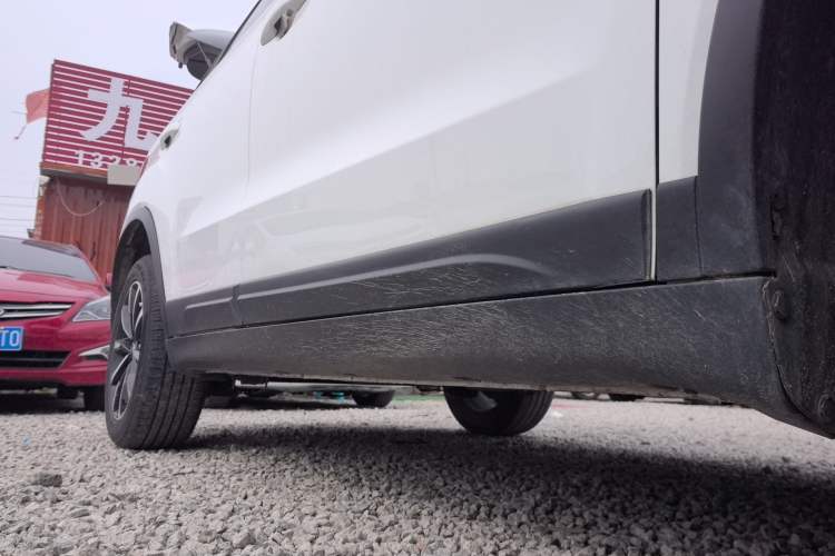 Used Bestune T33 2021 1.2T Manual Luxury Model Right Side Sill