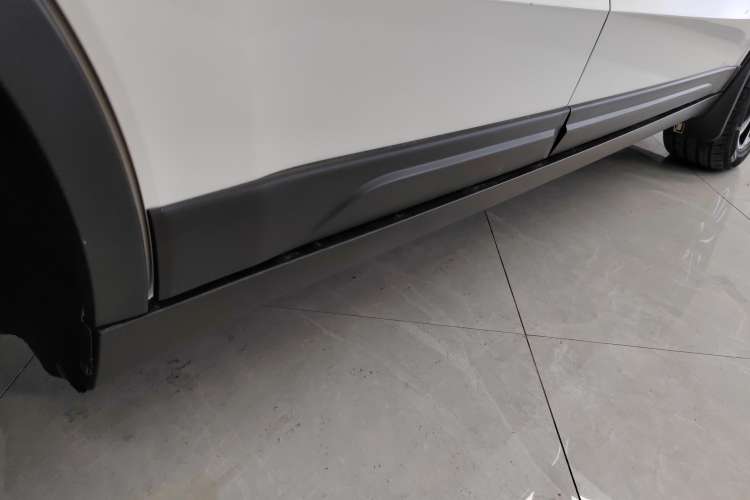 Used Bestune T33 2021 1.2T Manual Luxury Model Right Side Sill