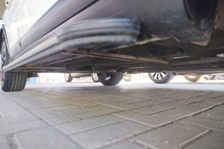 Used Bestune T33 2021 1.2T DCT Luxury Model Right Side Sill