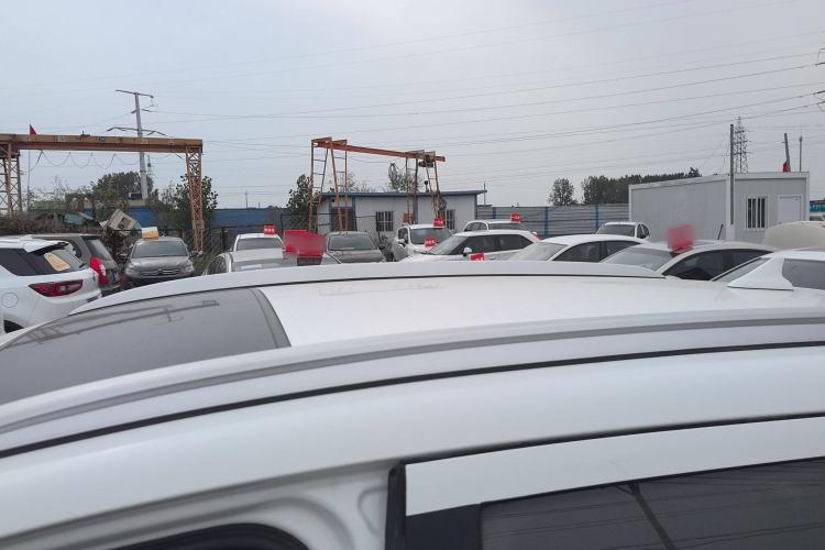 Used Bestune T33 2021 1.2T Manual Luxury Model Roof