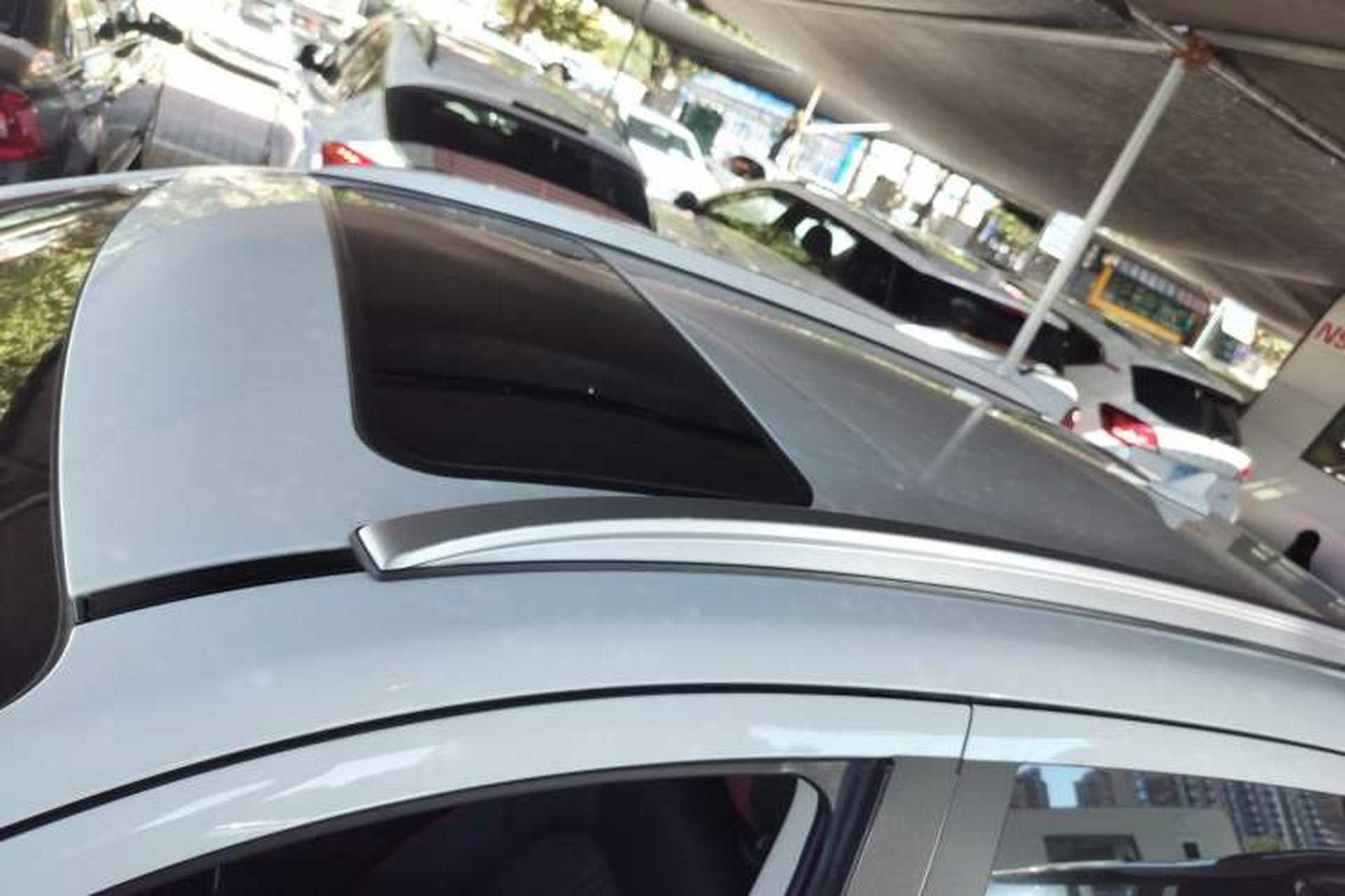 Used Bestune T33 2021 1.2T DCT Luxury Model Roof