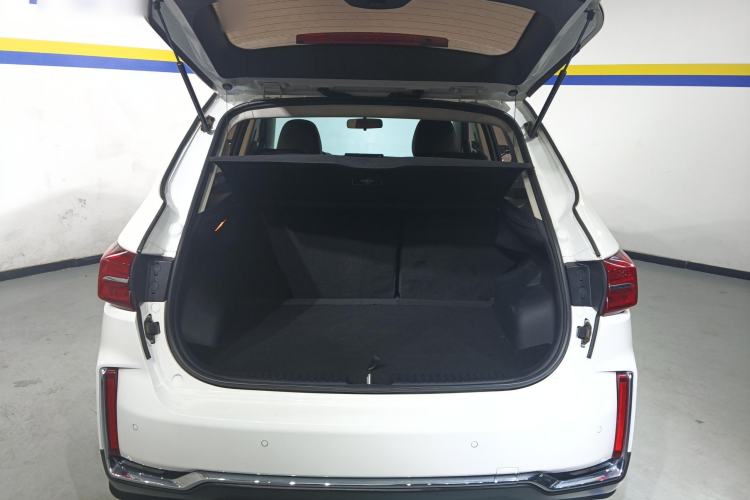 Used Bestune T33 2021 1.2T DCT Luxury Model Trunk