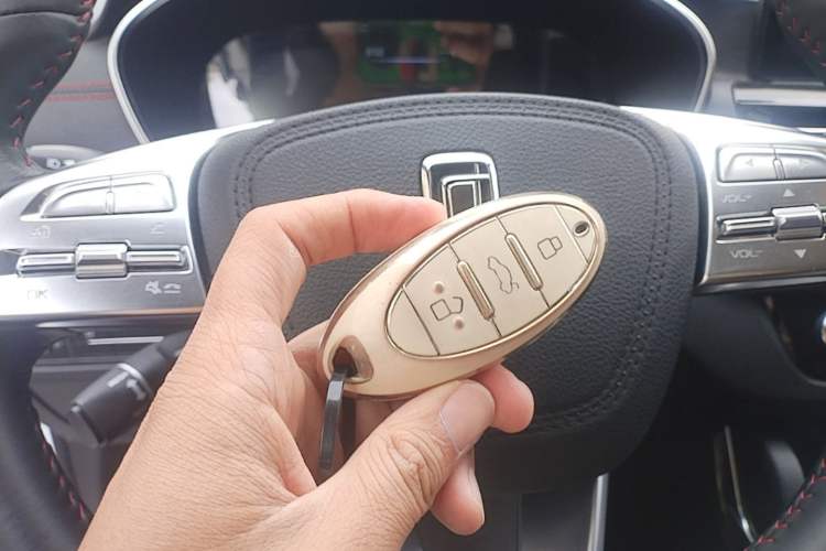 Used Bestune T33 2021 1.2T Manual Luxury Model Vehicle Key