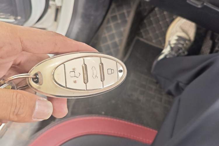 Used Bestune T33 2021 1.2T DCT Luxury Model Vehicle Key