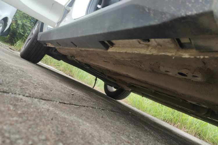 Used Bestune T55 2023 1.5T Automatic Leap Model Right Side Sill