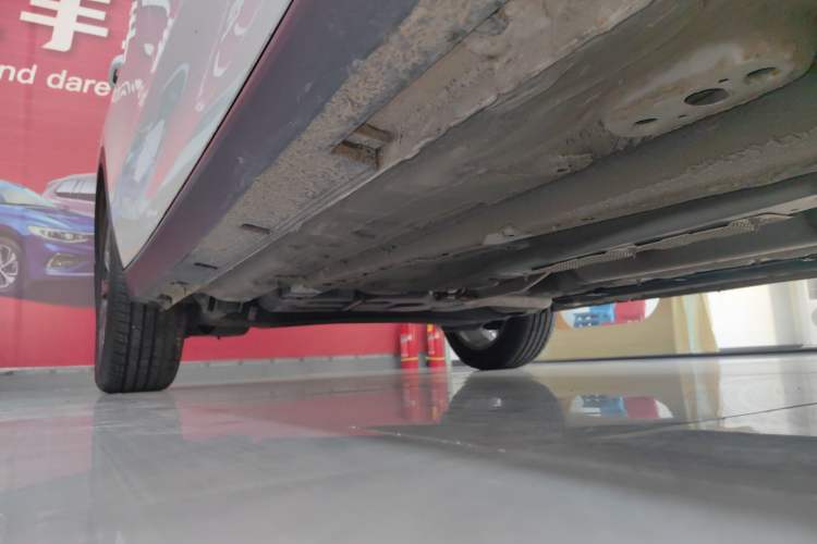 Used Bestune T55 2023 1.5T Automatic Leap Model Right Side Sill