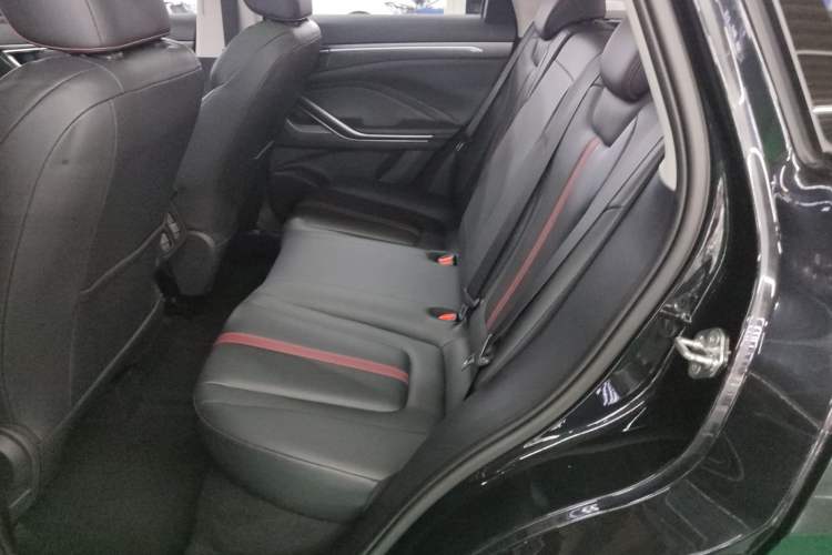 Used Bestune T55 2021 1.5T Automatic Enjoyment · Luxury Edition Left Rear Seat