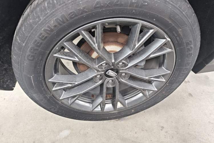 Used Bestune T55 2021 1.5T Automatic Joyful·Prestige Edition Right Rear Wheel Hub