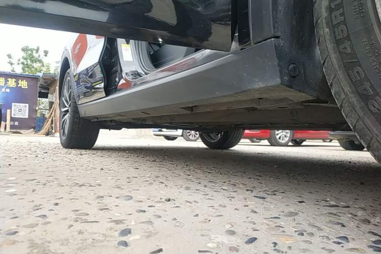 Used Bestune T55 2021 1.5T Automatic Enjoyment & Premium Edition Right Side Sill