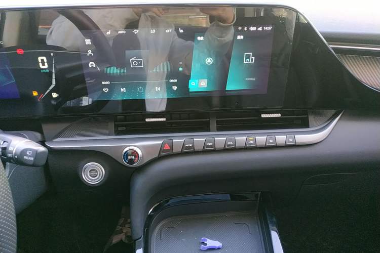 Used Bestune T55 2021 1.5T Automatic Joyful·Prestige Edition Audio And AC Panel