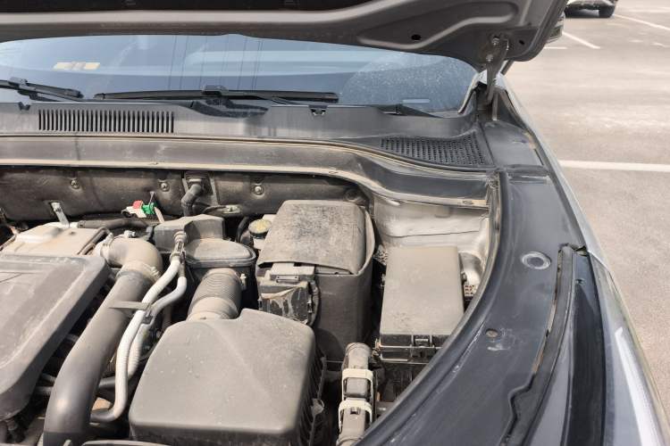 Used Bestune T55 2021 1.5T Automatic Joyful·Prestige Edition Engine Bay Left