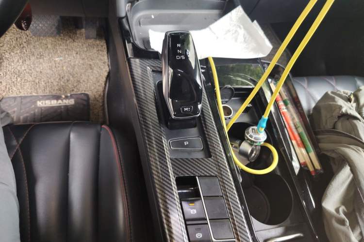 Used Bestune T55 2021 1.5T Automatic Joyful·Prestige Edition Gear Lever