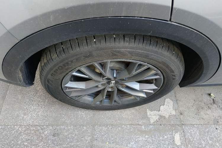Used Bestune T55 2021 1.5T Automatic Joyful·Prestige Edition Right Rear Wheel Hub