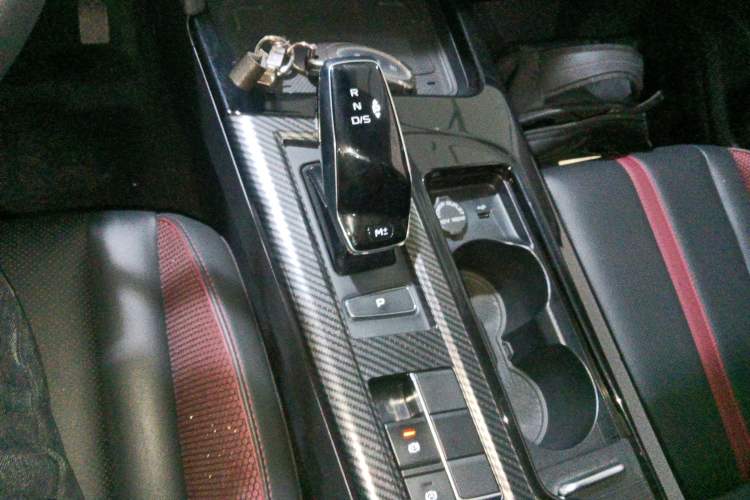 Used Bestune T55 2021 1.5T Automatic Enjoyment & Premium Edition Gear Lever