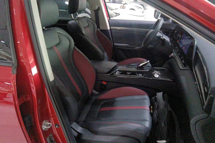 Used Bestune T55 2021 1.5T Automatic Enjoyment & Premium Edition Right Front Seat