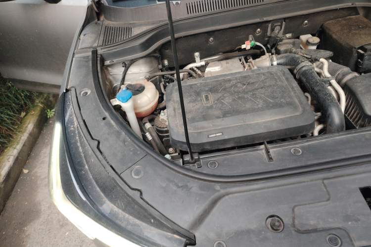 Used Bestune T55 2021 1.5T Automatic Enjoyment · Luxury Edition Engine Bay Right