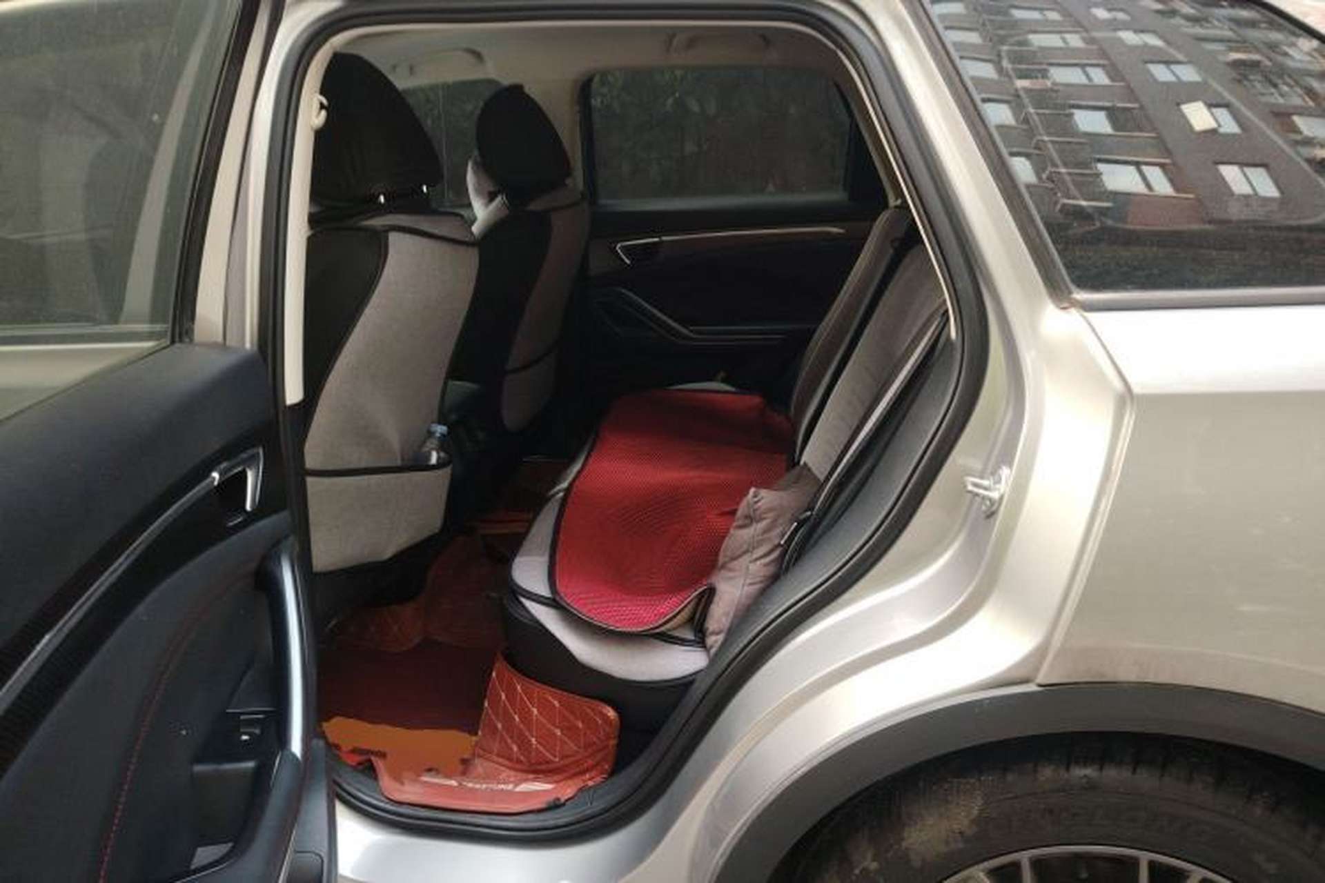 Used Bestune T55 2021 1.5T Automatic Enjoyment · Luxury Edition Left Rear Seat