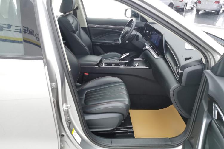 Used Bestune T55 2021 1.5T Automatic Joyful·Prestige Edition Right Front Seat