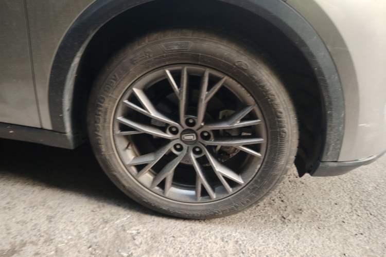 Used Bestune T55 2021 1.5T Automatic Enjoyment · Luxury Edition Right Front Wheel Hub