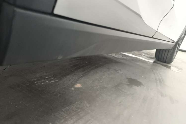Used Bestune T55 2021 1.5T Automatic Joyful·Prestige Edition Right Side Sill