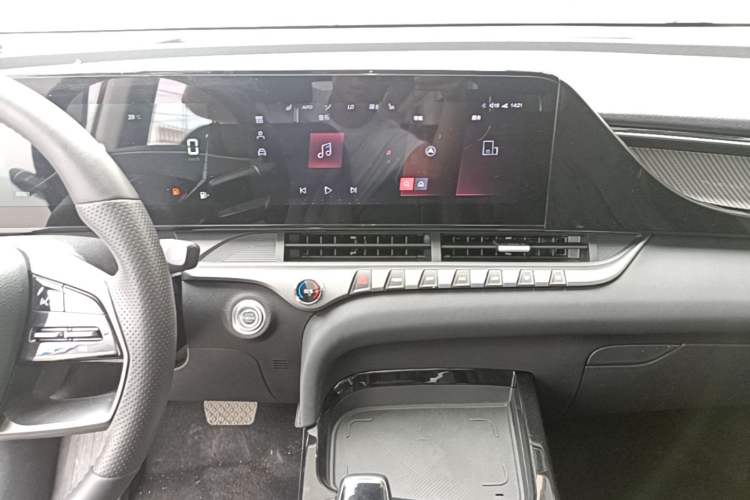 Used Bestune T55 2021 1.5T Automatic Joyful·Prestige Edition Audio And AC Panel