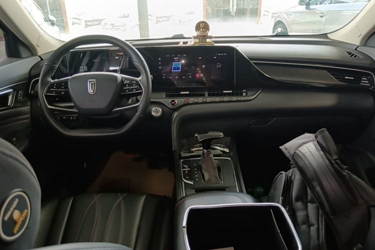 Used Bestune T55 2021 1.5T Automatic Joyful Life Luxury Edition Center Console
