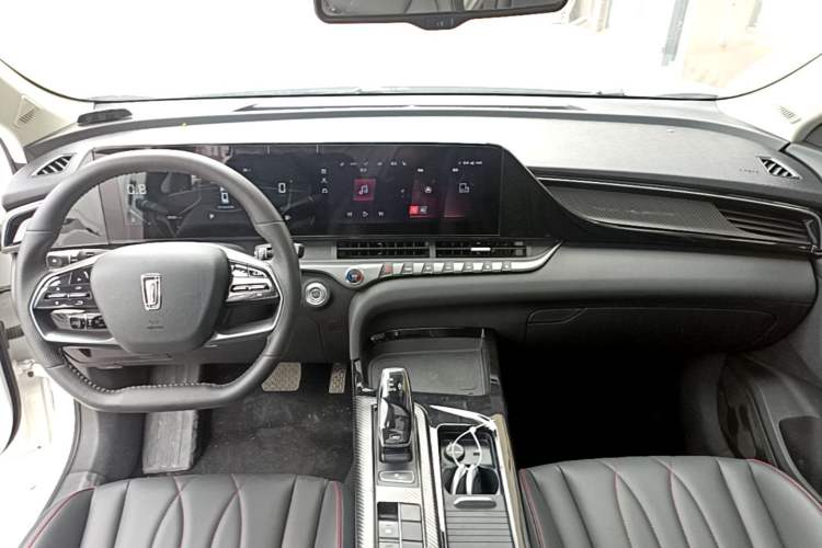 Used Bestune T55 2021 1.5T Automatic Joyful·Prestige Edition Center Console