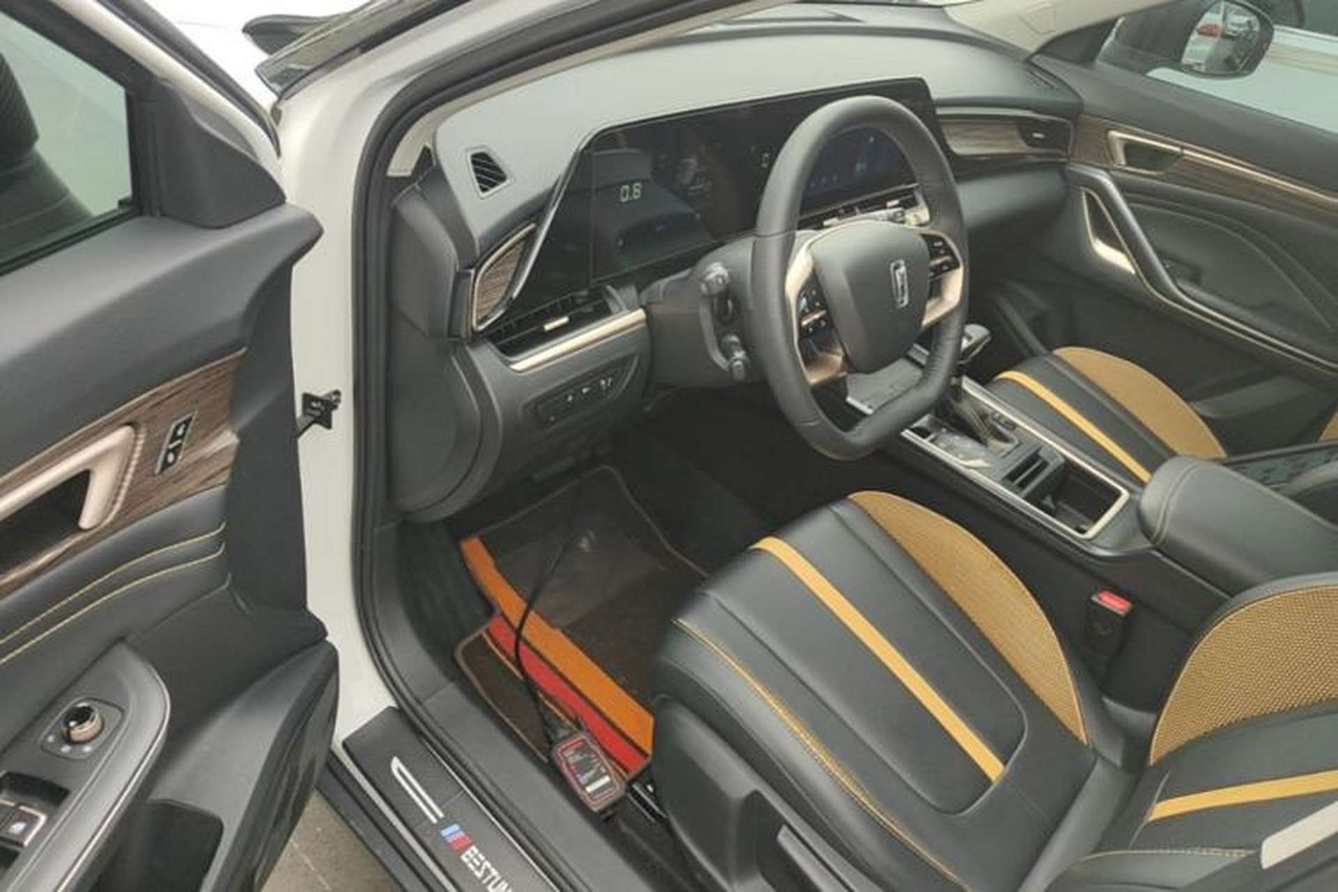 Used Bestune T55 2021 1.5T Automatic Enjoyment · Luxury Edition Driver Seat