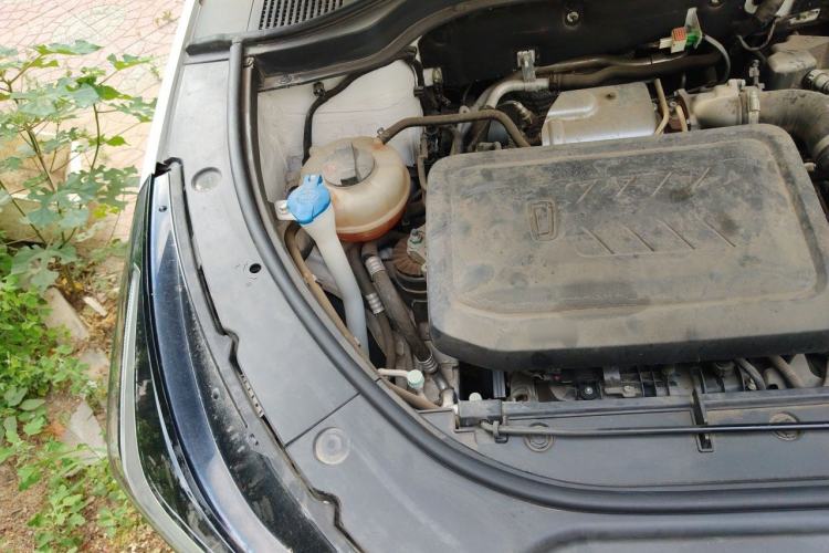 Used Bestune T55 2021 1.5T Automatic Joyful·Prestige Edition Engine Bay Right