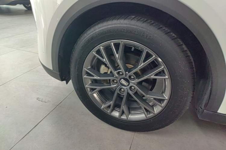 Used Bestune T55 2021 1.5T Automatic Joyful·Prestige Edition Left Front Wheel Hub
