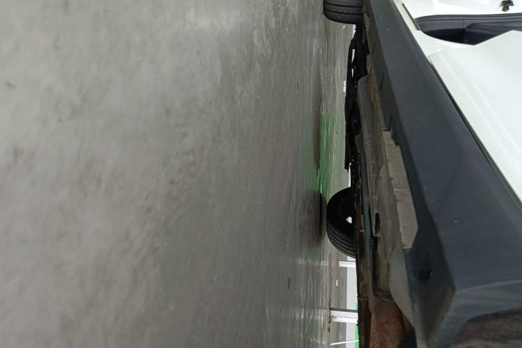 Used Bestune T55 2021 1.5T Automatic Joyful·Prestige Edition Left Side Sill