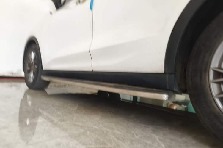 Used Bestune T55 2021 1.5T Automatic Joyful·Prestige Edition Left Side Sill