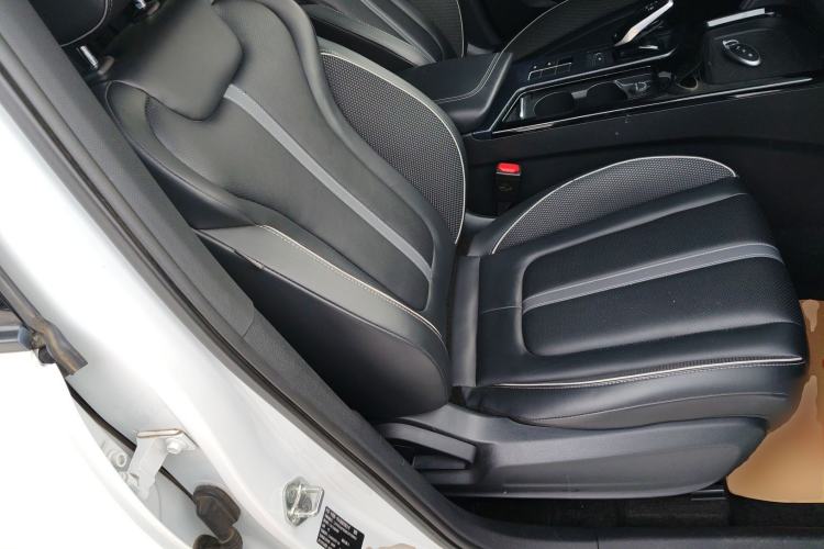 Used Bestune T55 2021 1.5T Automatic Enjoyment & Premium Edition Right Front Seat