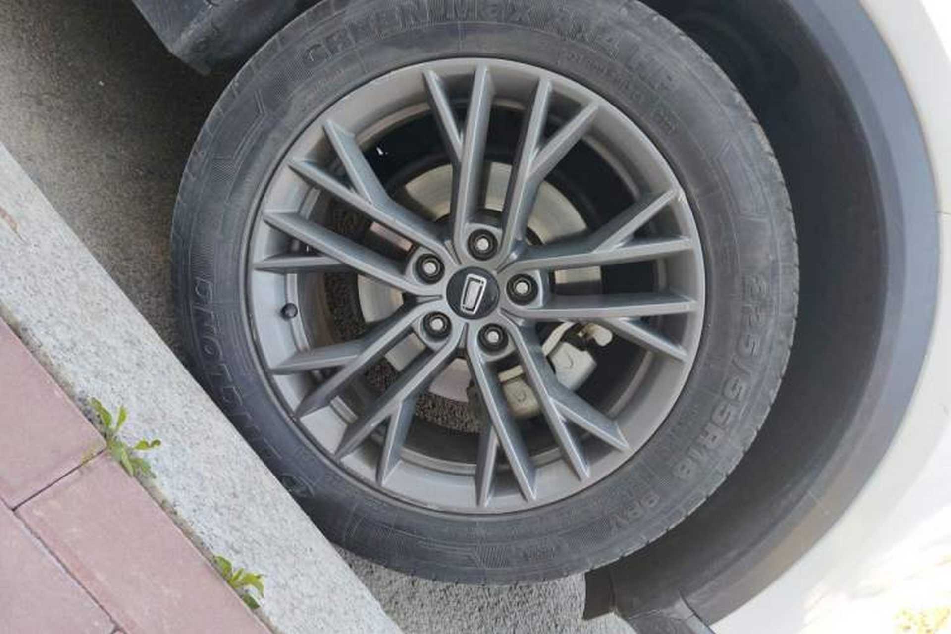Used Bestune T55 2021 1.5T Automatic Joyful·Prestige Edition Right Front Wheel Hub