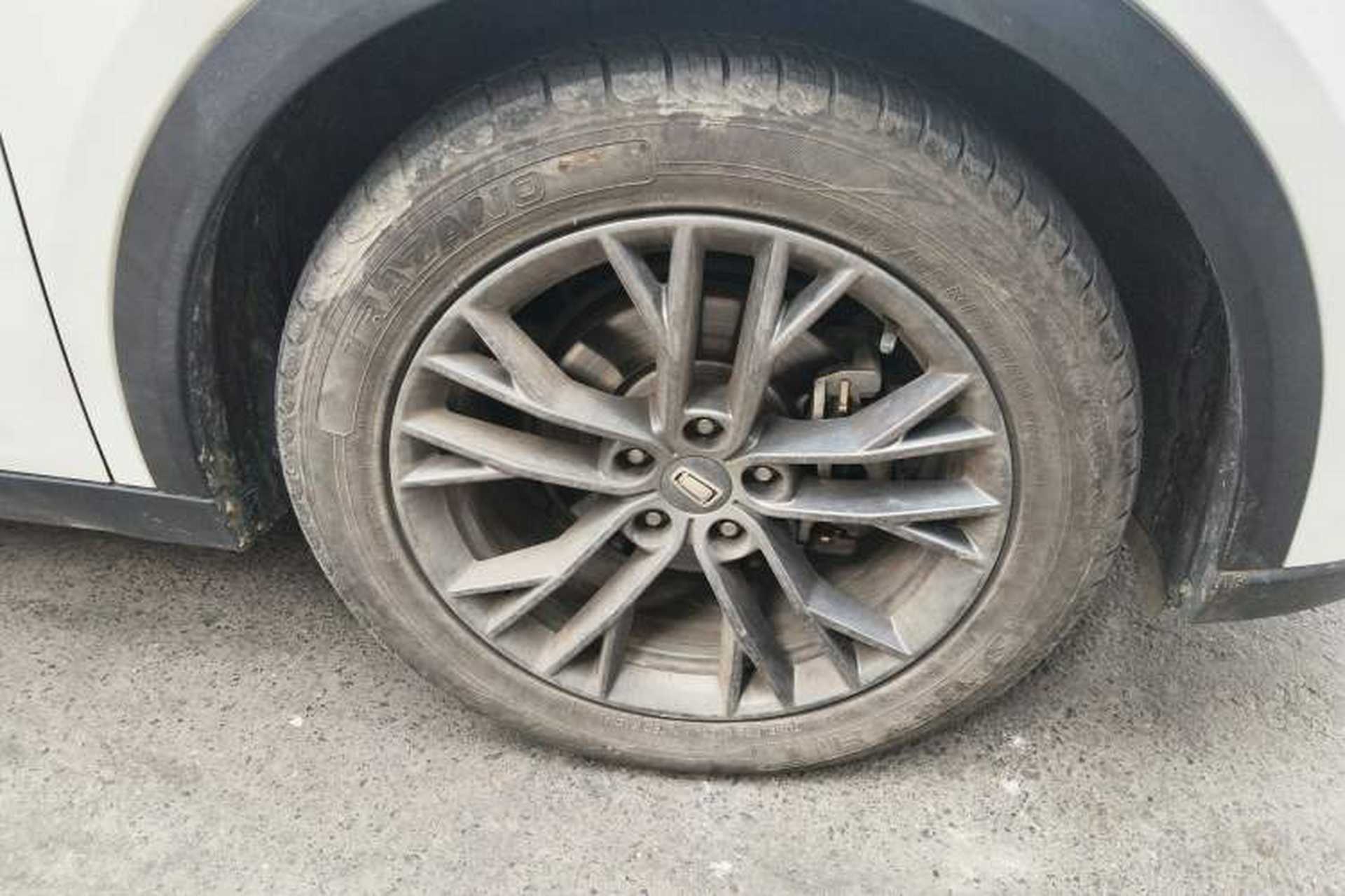 Used Bestune T55 2021 1.5T Automatic Joyful Life Luxury Edition Right Front Wheel Hub