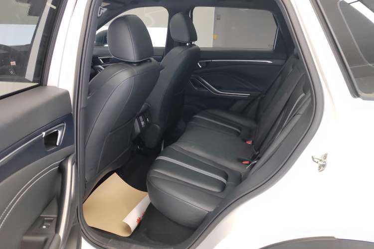 Used Bestune T55 2021 1.5T Automatic Enjoyment · Luxury Edition Right Rear Seat