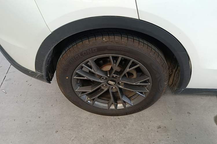 Used Bestune T55 2021 1.5T Automatic Joyful Life Luxury Edition Right Rear Wheel Hub