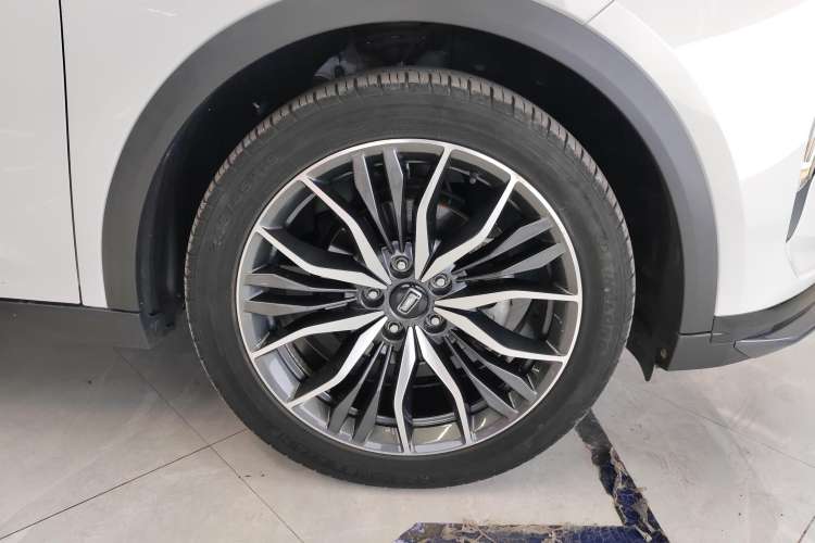Used Bestune T55 2021 1.5T Automatic Enjoyment · Luxury Edition Right Rear Wheel Hub